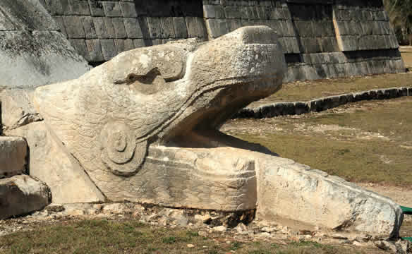 Large sculpture of the head of a beast