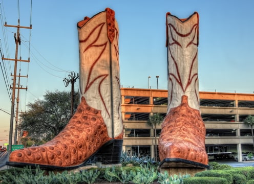 statue of pair of giant cowboy boots